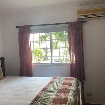 Hostal Las Rosas De פונטה קאנה מראה חיצוני תמונה