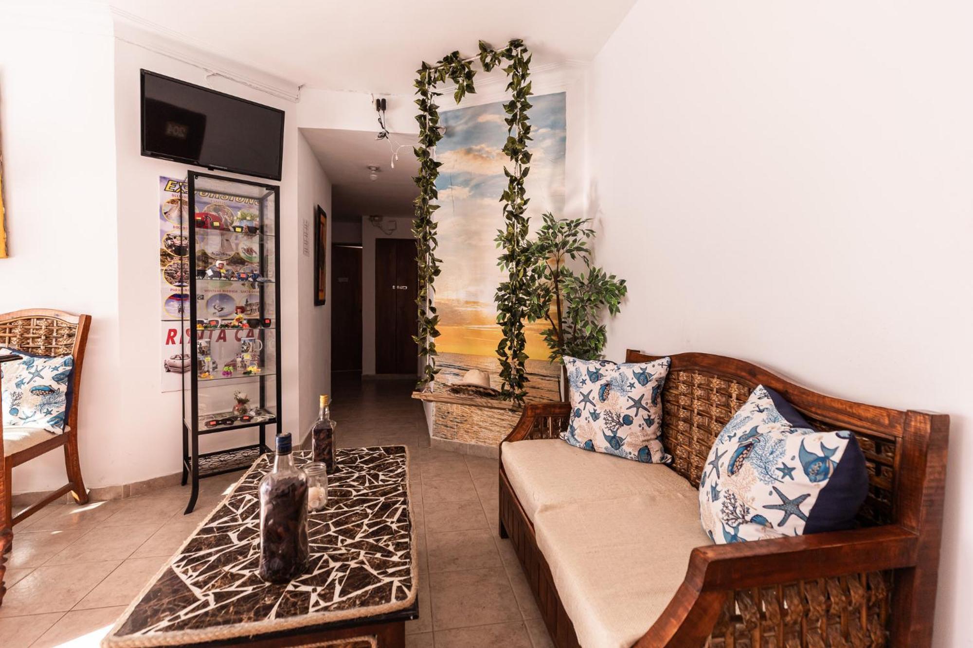Hostal Las Rosas De פונטה קאנה מראה חיצוני תמונה
