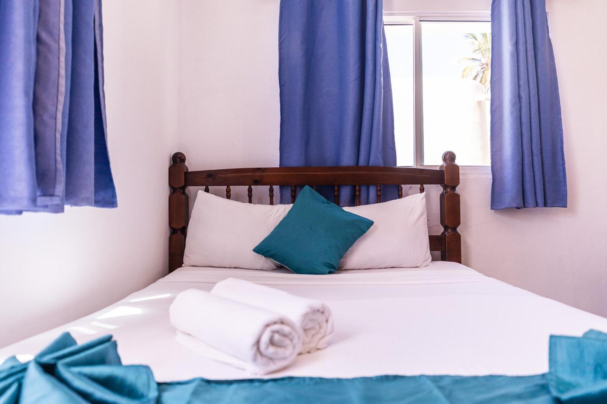Hostal Las Rosas De פונטה קאנה מראה חיצוני תמונה