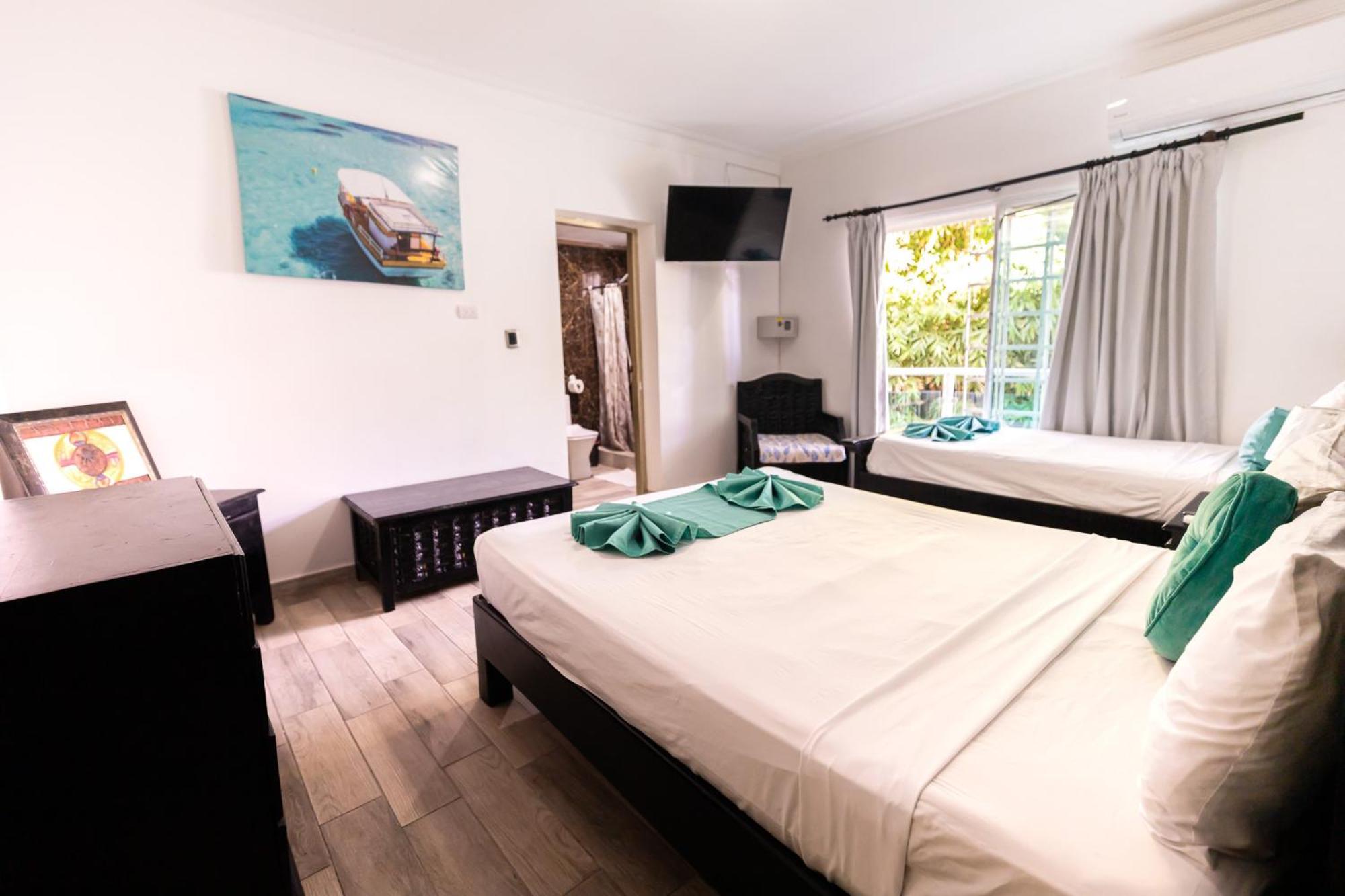 Hostal Las Rosas De פונטה קאנה מראה חיצוני תמונה
